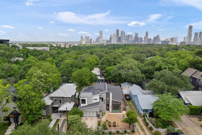 Foto del edificio - Modern Oasis in Bouldin Creek