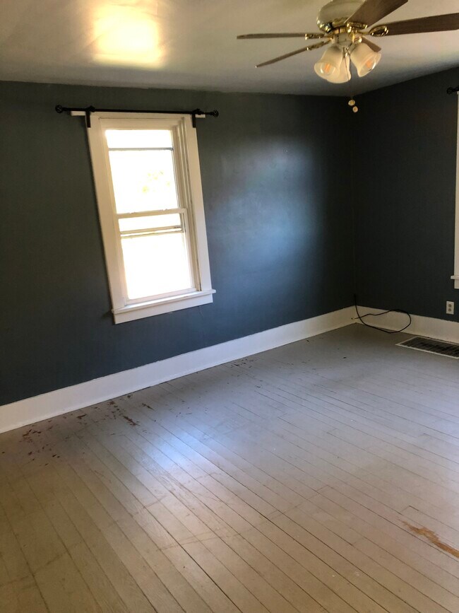 Building Photo - 1296 Butler Rd