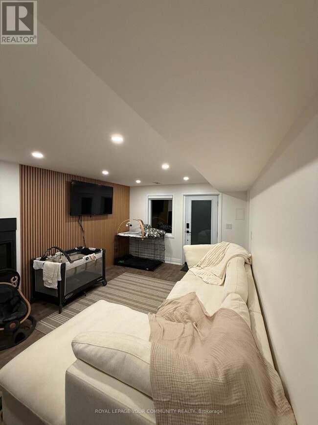 Photo du bâtiment - 89 Maplegrove Ave