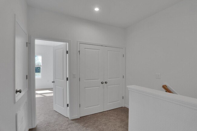 Building Photo - 13094 Bachara Wy