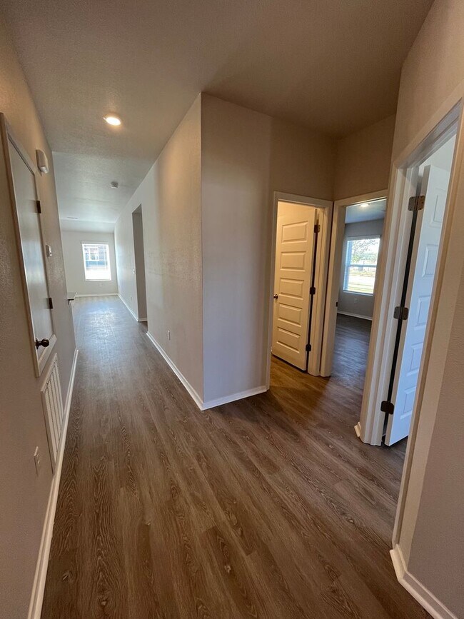 Foto del edificio - *Pick Your Promo!!* Brand New Three Bedroom Home in Pea Ridge