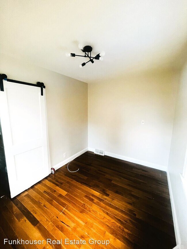 Building Photo - 3 br, 2 bath House - 925 Bridge Avenue
