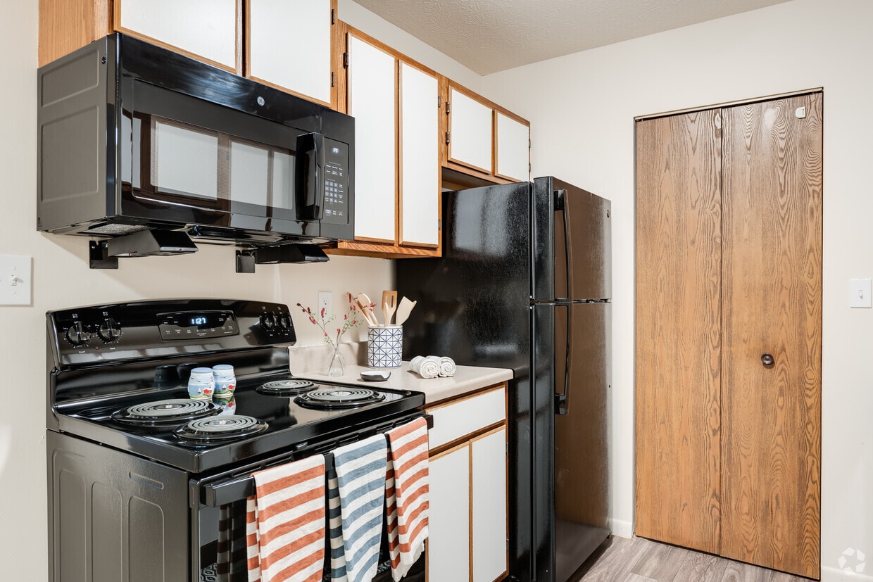 Foto principal - Lakeside Apartments