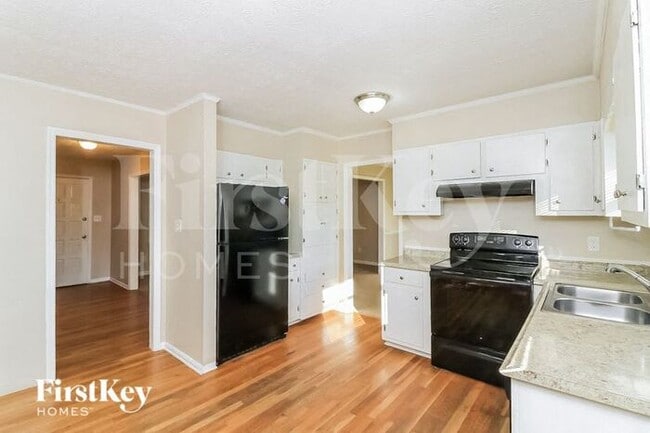 Building Photo - 3862 Herren Dr SW