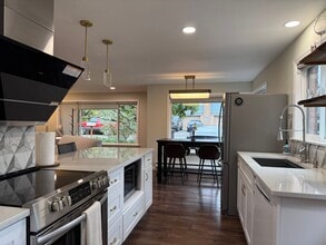 Building Photo - 2311 N 134th St