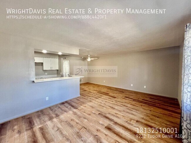 Foto del edificio - 9221 Tudor Dr
