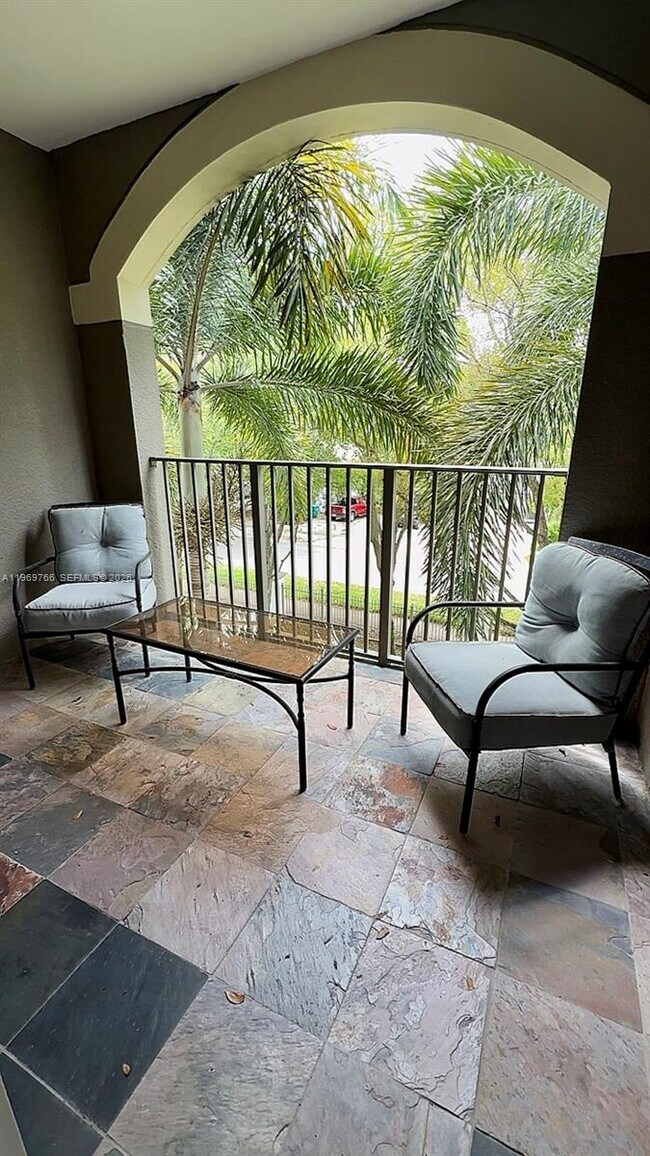 Foto del edificio - 6831 SW 44th St