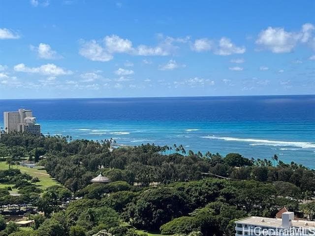Building Photo - 2600 Pualani Way