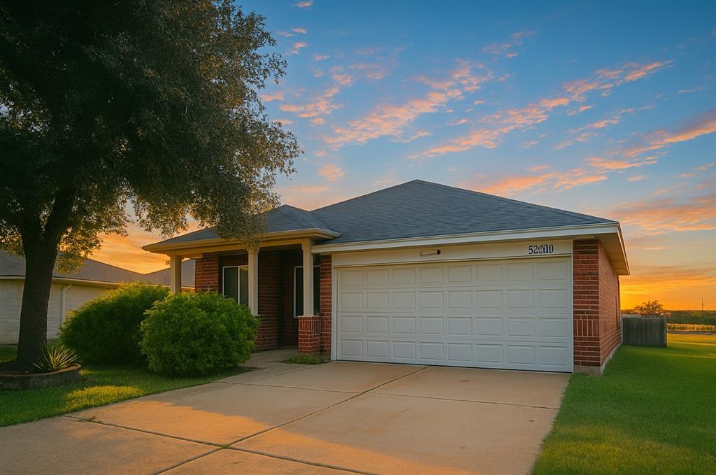 Foto principal - 17310 Brookhollow Mist Ct