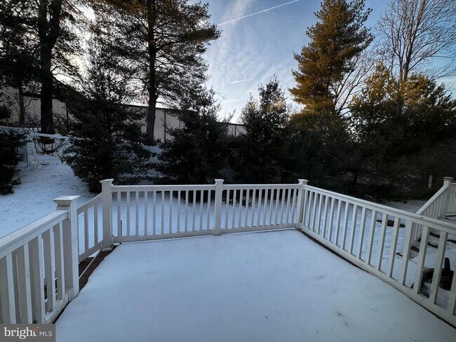 Foto del edificio - 4 Stonehaven Cir