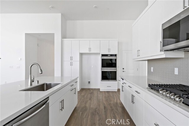 Building Photo - 280 Mustang Ln