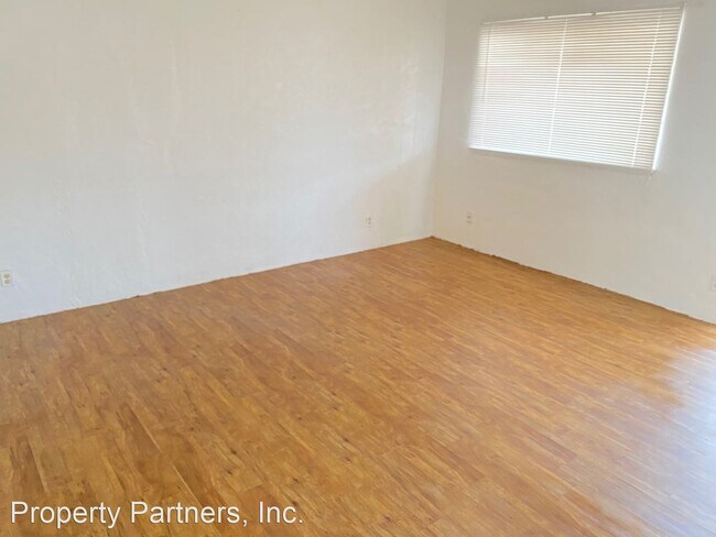 Building Photo - 3 br, 1 bath House - 505 Virginia St. NE