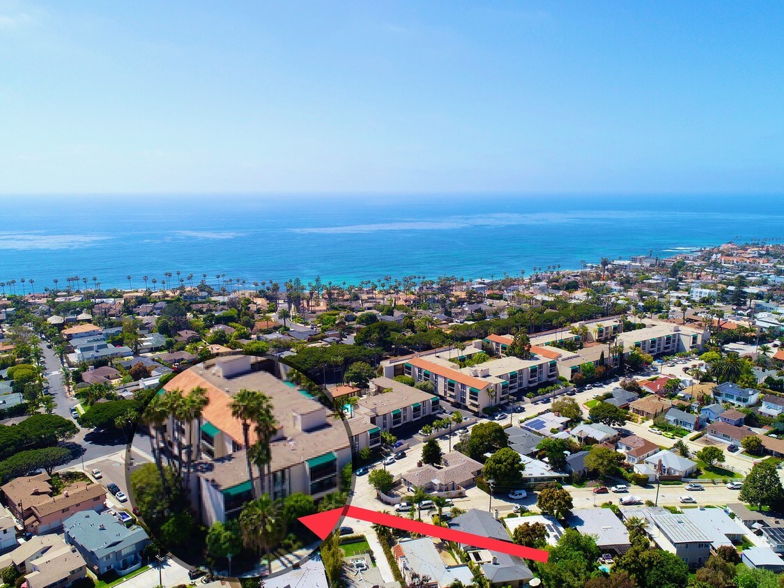 Corner Unit - 6333 La Jolla Blvd