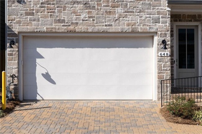 Foto del edificio - 648 Stickley Oak Way