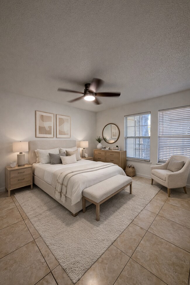 Building Photo - 6028 Westgate Dr