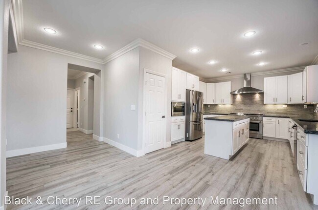 Building Photo - 4 br, 5 bath House - 2896 Carmelo