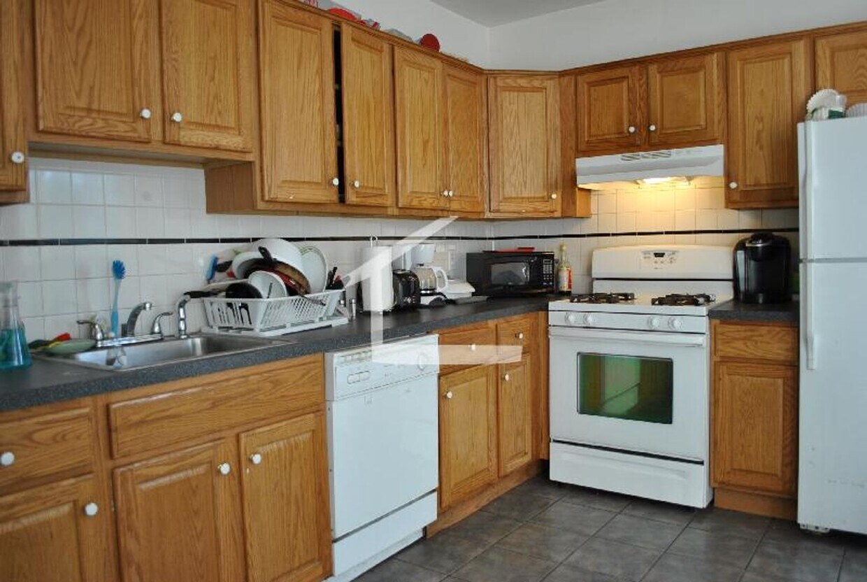 17 Pratt St, Boston, MA 02134 Condo for Rent in Boston, MA