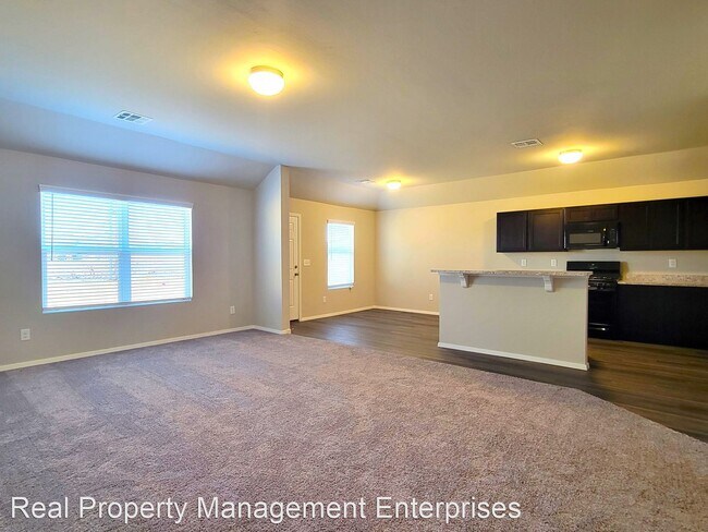 Foto del edificio - 4 br, 2 bath House - 1411 Chuck Wagon Dr