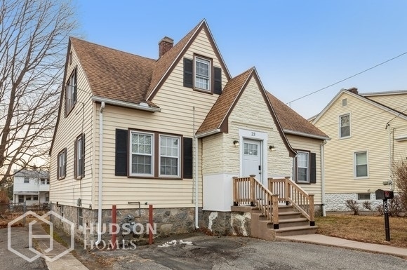 Primary Photo - 23 Anderson Ave