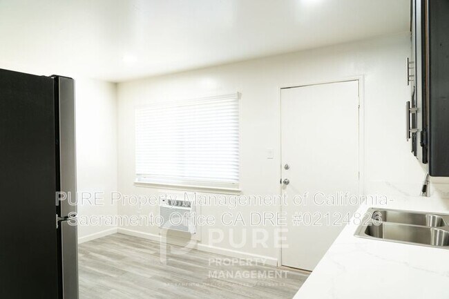 Building Photo - 2331 Irma Way