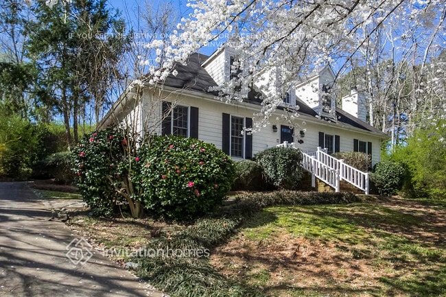 Building Photo - 500 Clear Lake Ln