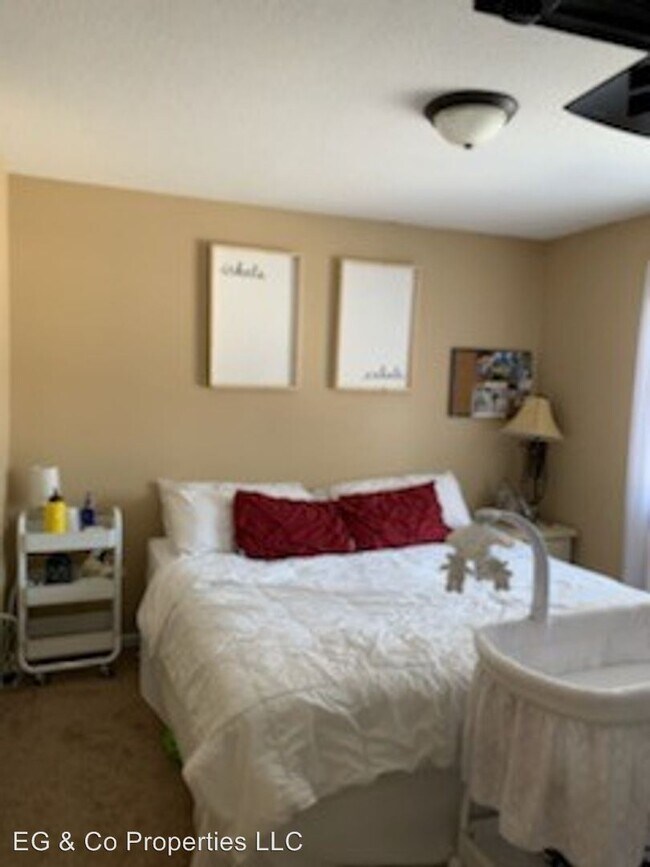 Foto del edificio - 4 br, 2 bath House - 212 10th Ave S