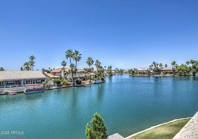 Foto del edificio - 1442 W Coral Reef Dr