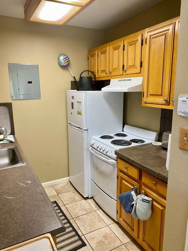 Foto del edificio - Super sunny & sweet 1 bedroom condo in the heart of Boulder