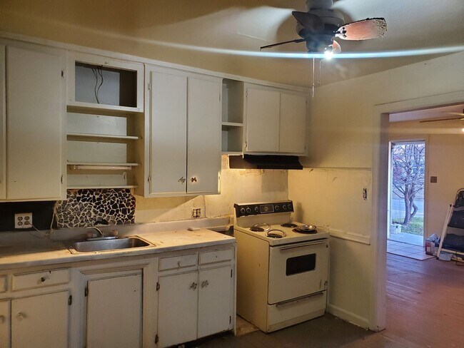 Foto del edificio - 1425 NW 94th St