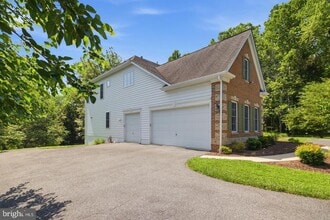 Building Photo - 14140 Seneca Rd