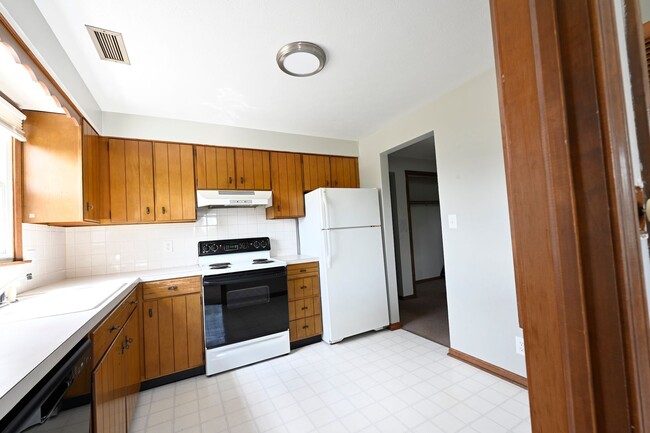 Foto del edificio - 425 W Cook Rd