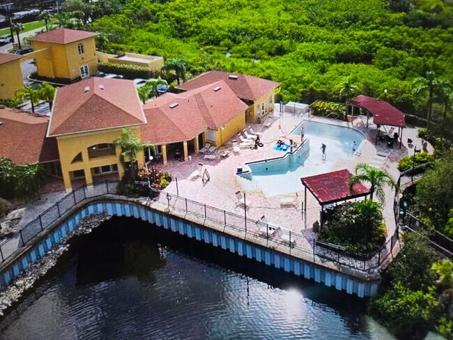 Foto del edificio - 4311 Bayside Village Dr