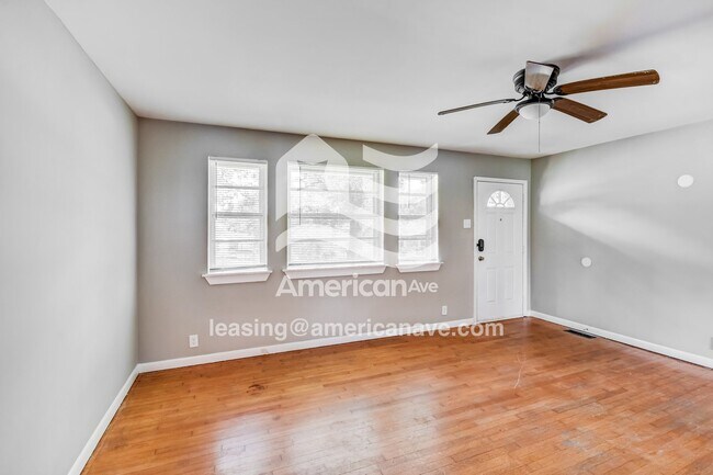 Building Photo - 3116 Cora Ave