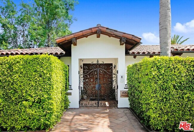 Foto del edificio - 6640 Whitley Terrace