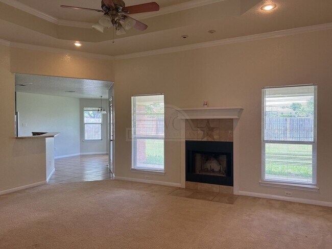 Foto del edificio - 6109 Lolly Loop