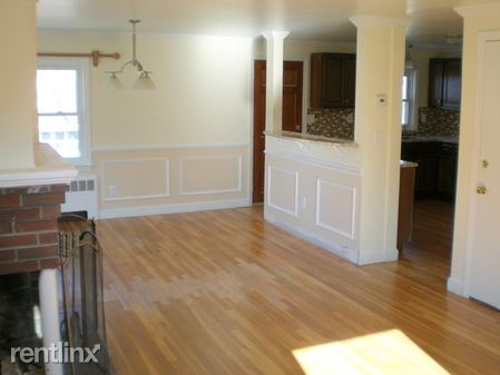 Building Photo - 301 Newtonville Ave