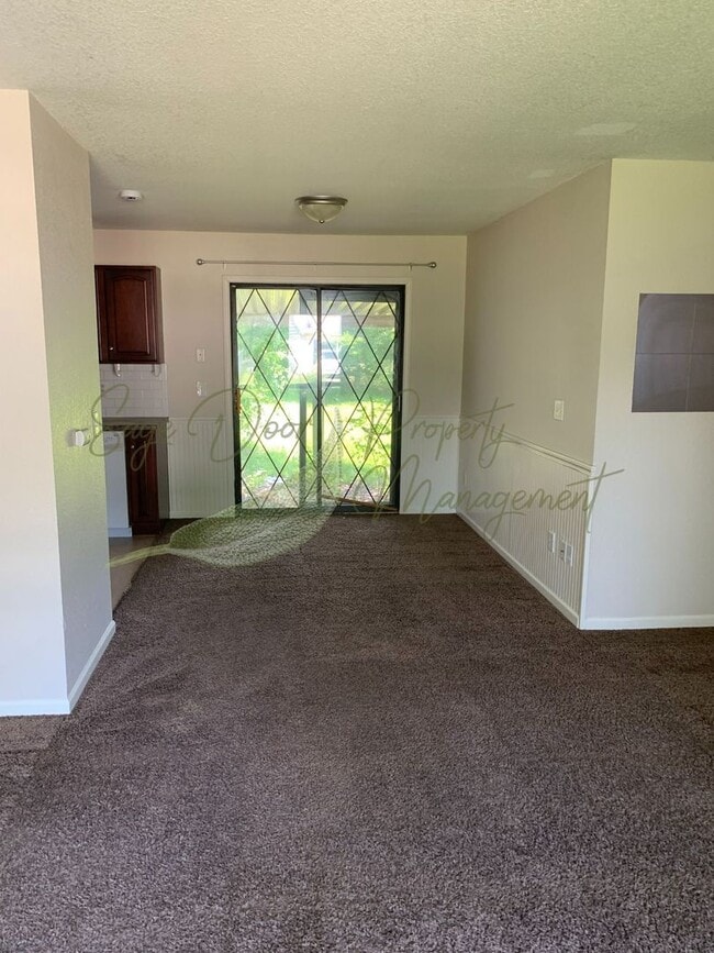 Building Photo - RANCH STYLE HOME!!!