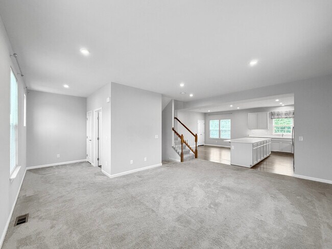 Foto del edificio - Pet-Friendly 3 Bedroom, 2.5 Bath Home for ...