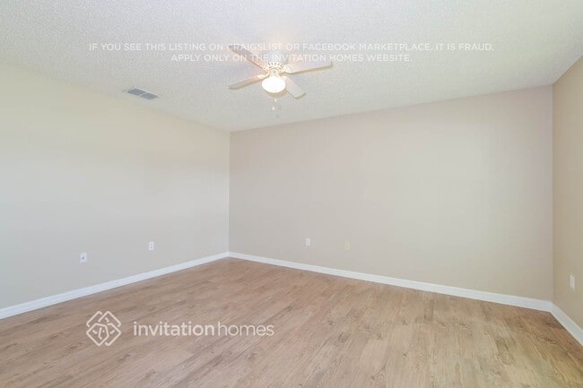 Foto del edificio - 1921 Thorngate Ln