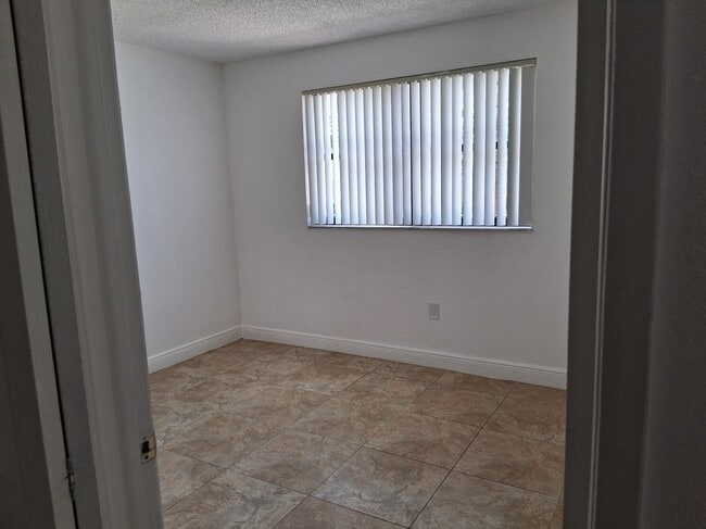 Photo - 9829 Nob Hill Ln Apartment