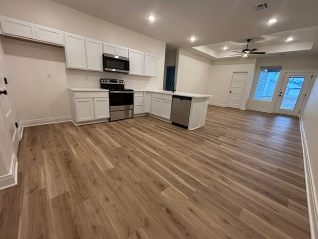Building Photo - 5309 Rolly -