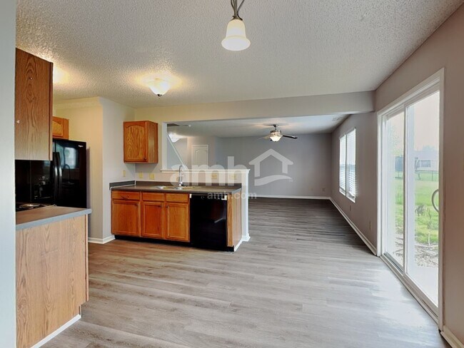Foto del edificio - 1779 Feather Reed Ln