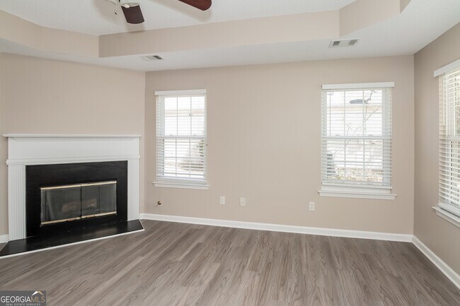 Building Photo - 3560 Brookstone Way