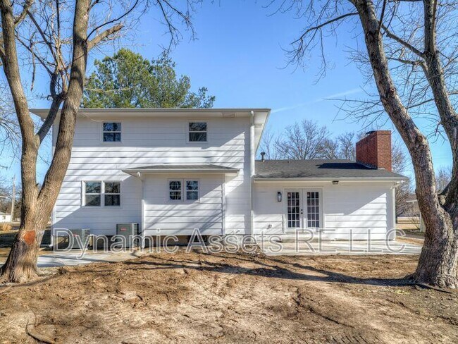 Building Photo - 4093 Mt Carmel Rd