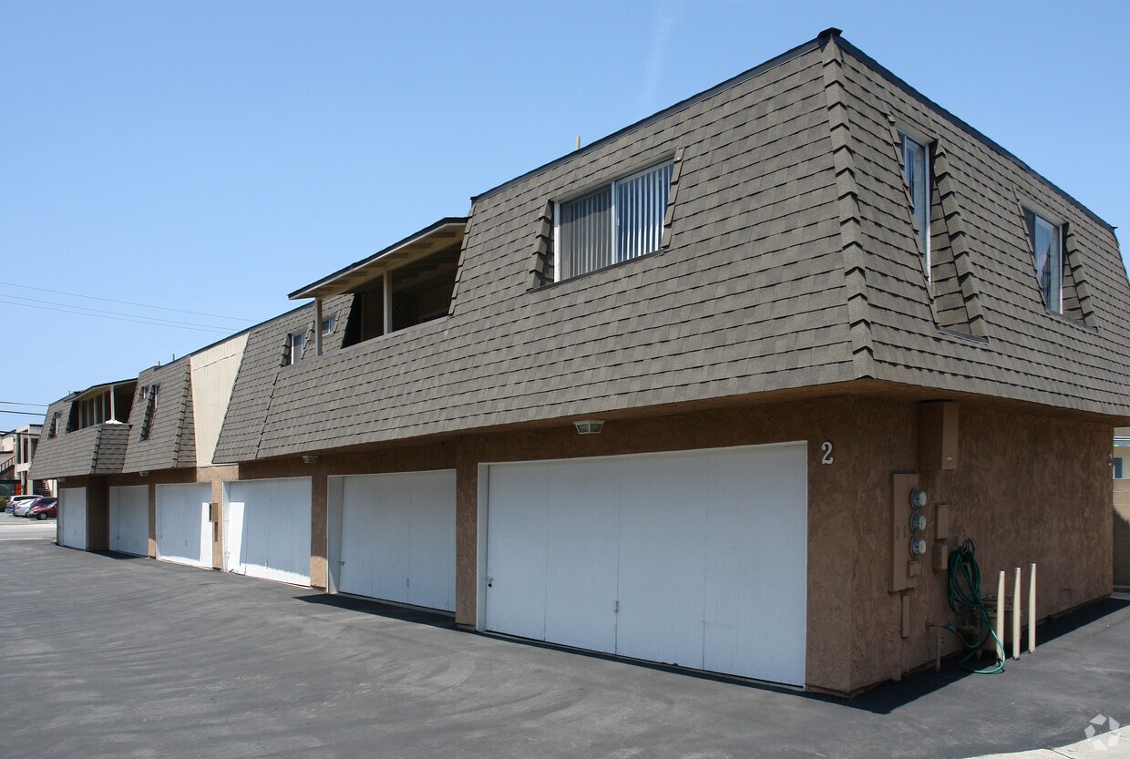 Foto del edificio - 17592 Cameron Ln