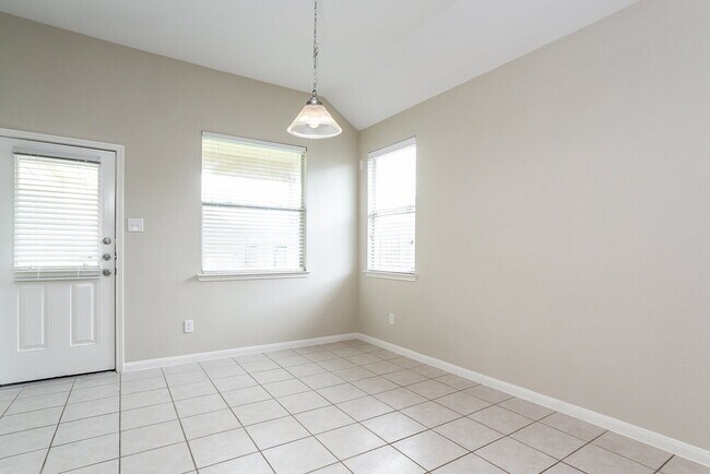 Foto del edificio - 4127 Barossa Valley Ln