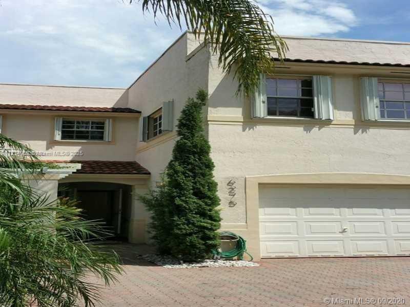 Foto principal - 6275 NW 109th Ave