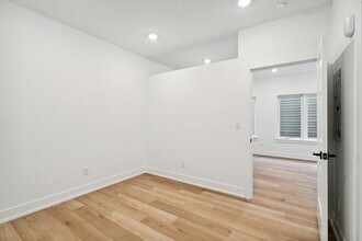 Interior Photo - The Crown on Leland