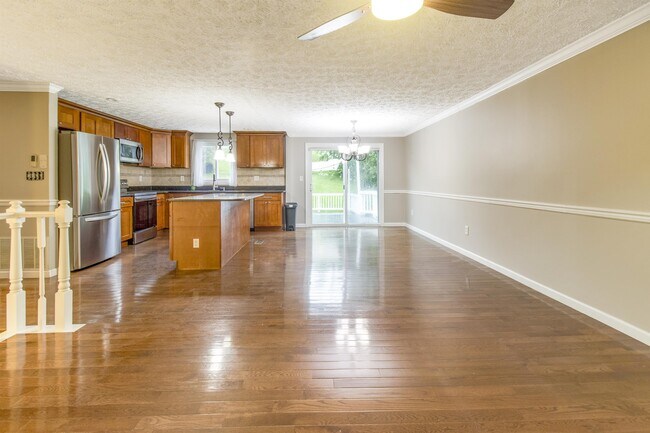 Foto del edificio - 2504 Wayne Pl