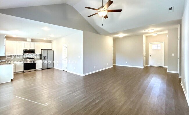 Foto del edificio - Limited Time Special Offer - Waived Admini...